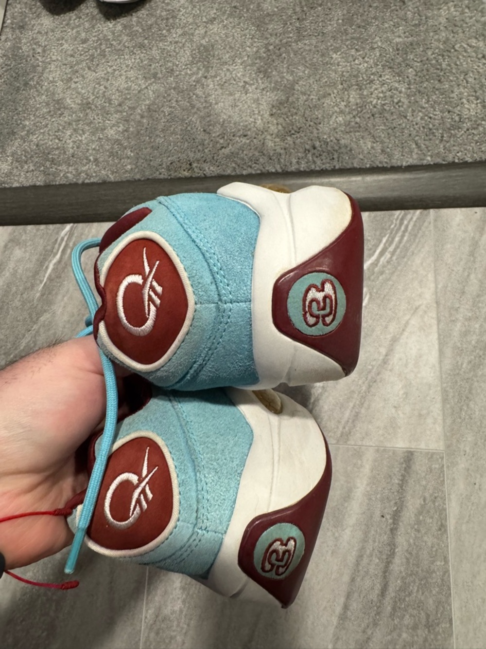 Reebok question low mid Phillies size 11 - Picture 10 of 11